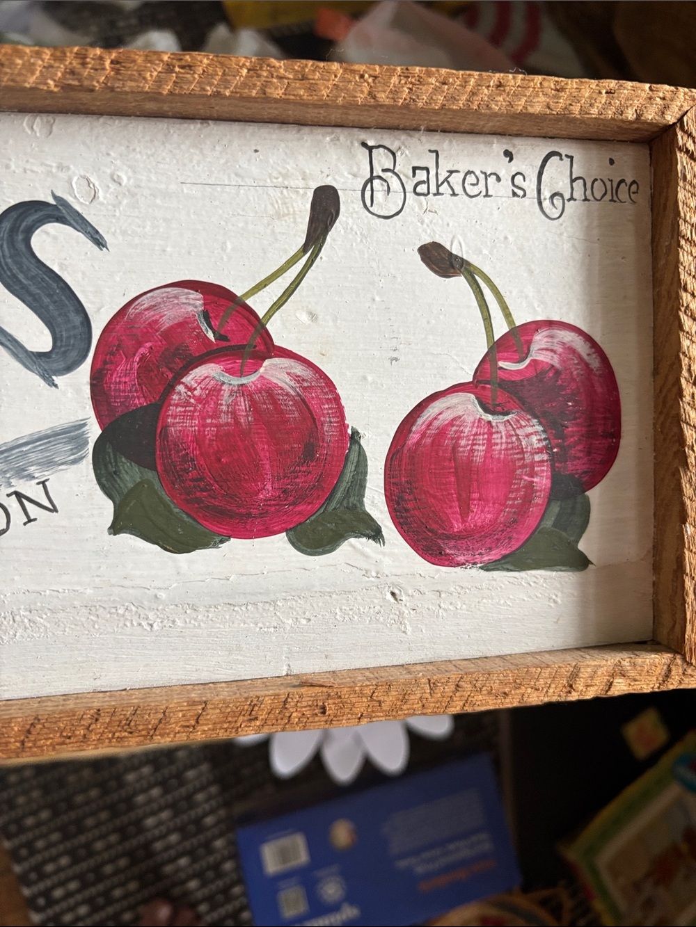 VTG handpainted solid wood cherries decor - Picture 3 of 3